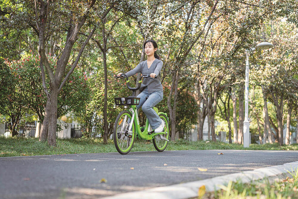春日騎行迎來(lái)“小陽(yáng)春” 春日騎行迎來(lái)“小陽(yáng)春”
