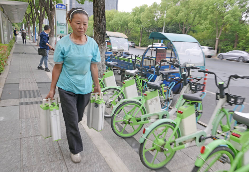 追著星光與晨光，守護(hù)城市通行“最后一公里”1