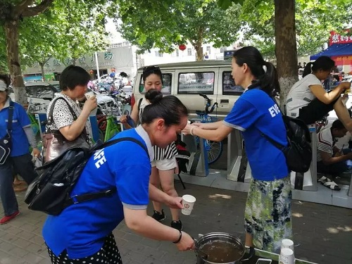 C:\Users\Administrator\Desktop\10..jpg C:\Users\Administrator\Desktop\10..jpg