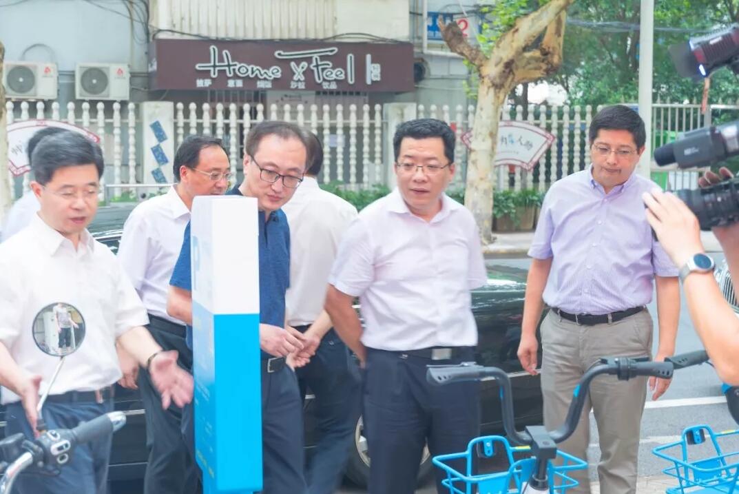 C:\Users\Administrator\Desktop\5.jpg C:\Users\Administrator\Desktop\5.jpg