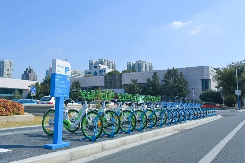 C:\Users\Administrator\Desktop\5..jpg C:\Users\Administrator\Desktop\5..jpg