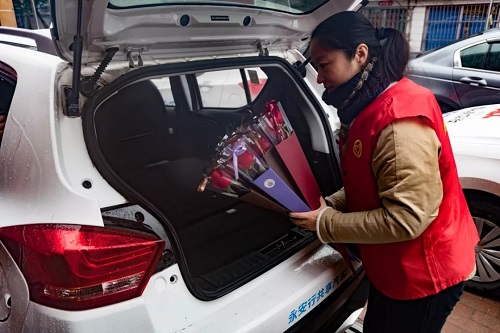 C:\Users\Administrator\Desktop\4..jpg C:\Users\Administrator\Desktop\4..jpg