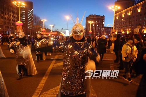 C:\Users\Administrator\Desktop\9..jpg C:\Users\Administrator\Desktop\9..jpg