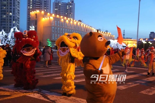 C:\Users\Administrator\Desktop\11..jpg C:\Users\Administrator\Desktop\11..jpg