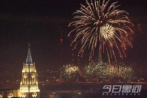 C:\Users\Administrator\Desktop\3..jpg C:\Users\Administrator\Desktop\3..jpg