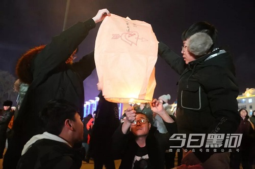 C:\Users\Administrator\Desktop\15..jpg C:\Users\Administrator\Desktop\15..jpg