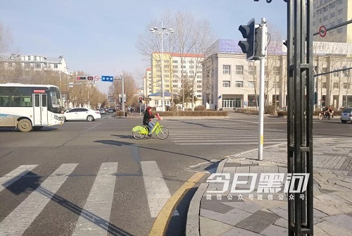 C:\Users\Administrator\Desktop\5..jpg C:\Users\Administrator\Desktop\5..jpg