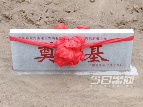 C:\Users\Administrator\Desktop\2.jpg C:\Users\Administrator\Desktop\2.jpg