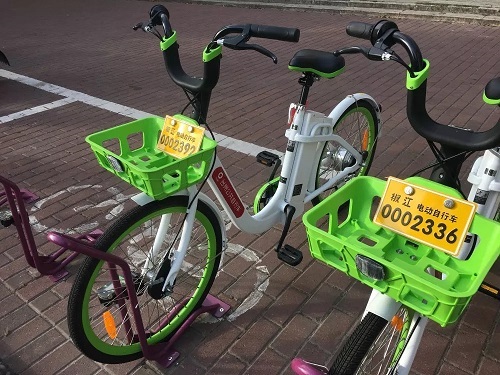 C:\Users\Administrator\Desktop\4.jpg C:\Users\Administrator\Desktop\4.jpg