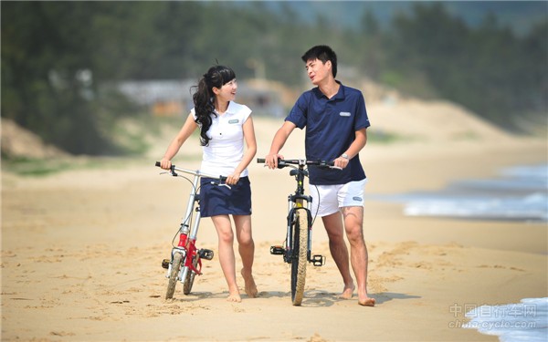 點(diǎn)擊打開(kāi)原圖 單車對(duì)心理健康的影響